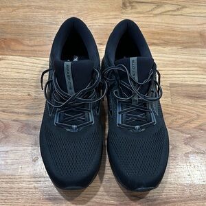 Brooks Beast GTS 23 Running Shoes